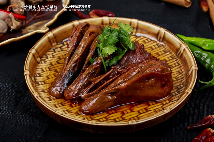 長(zhǎng)沙新東方烹飪學(xué)校
