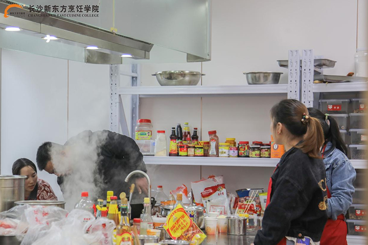 餐飲行業(yè)