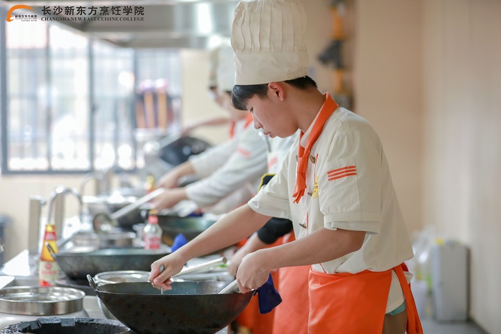 2021年男生學(xué)什么專業(yè)