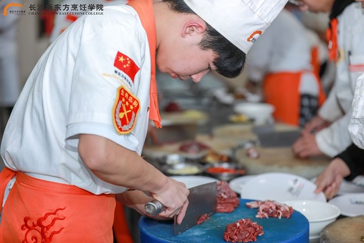 學(xué)廚師費(fèi)用