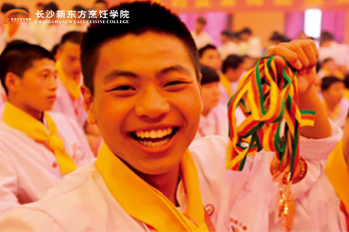 初中生選職業(yè)學(xué)校