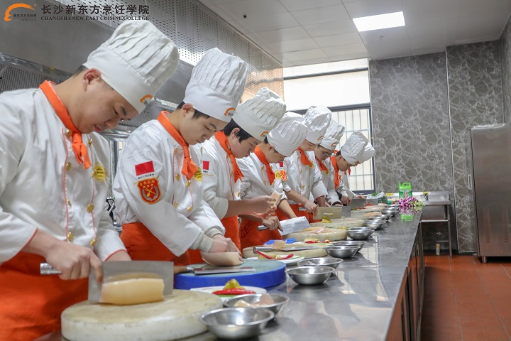 初中生學(xué)技術(shù)哪里好