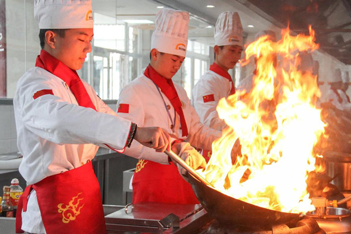 學(xué)中餐