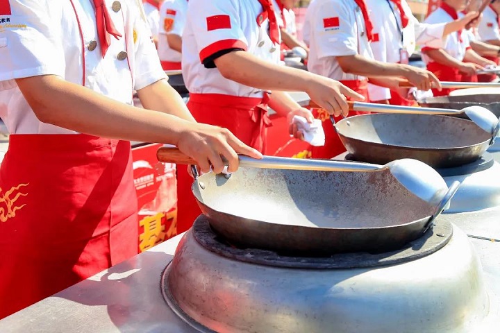 是什么吸引大批00后選擇學(xué)廚師