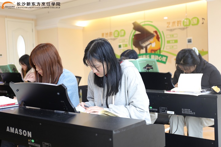 長(zhǎng)沙新東方烹飪學(xué)校