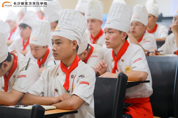 學(xué)廚師有年齡限制