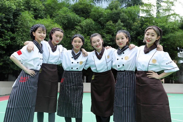 14-18歲初高中女生學(xué)技術(shù)