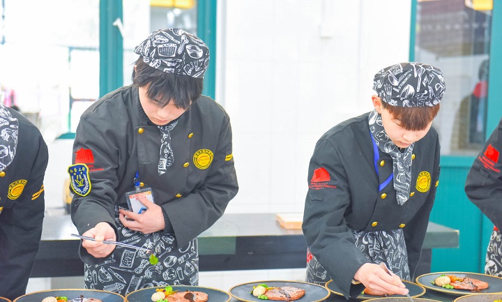 初中/高中生免試入學